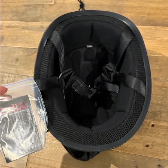 Daytona Helmets Half Skull Cap Motorcycle Helmet – DOT Approved - Picture 5 of 9